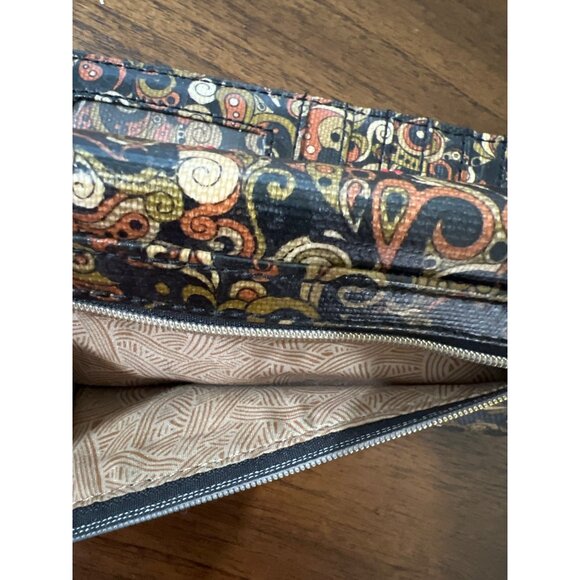 The Sak Sakroots wallet swirl design - Picture 7 of 8